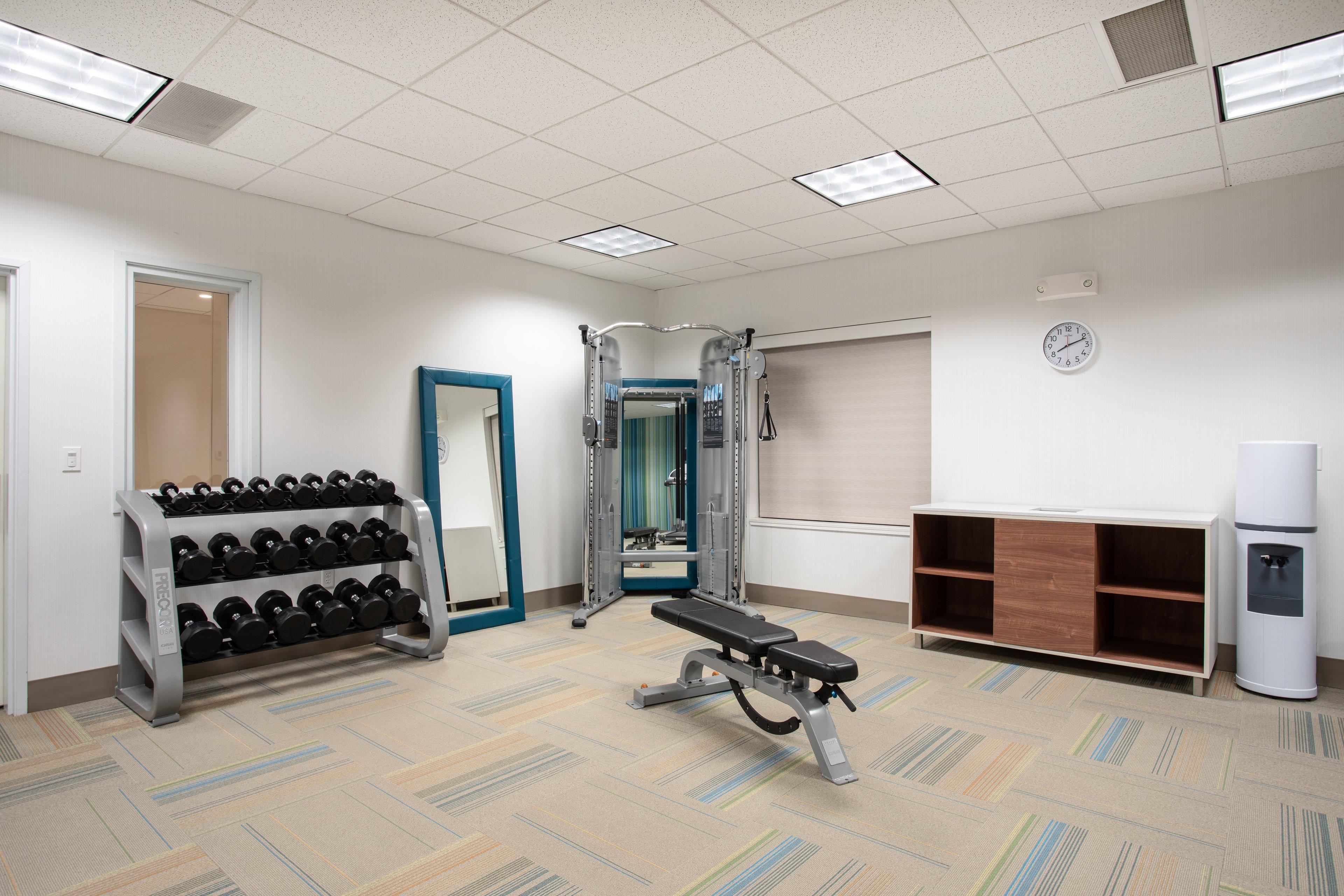 Holiday Inn Express & Suites Manhattan By Ihg Екстер'єр фото